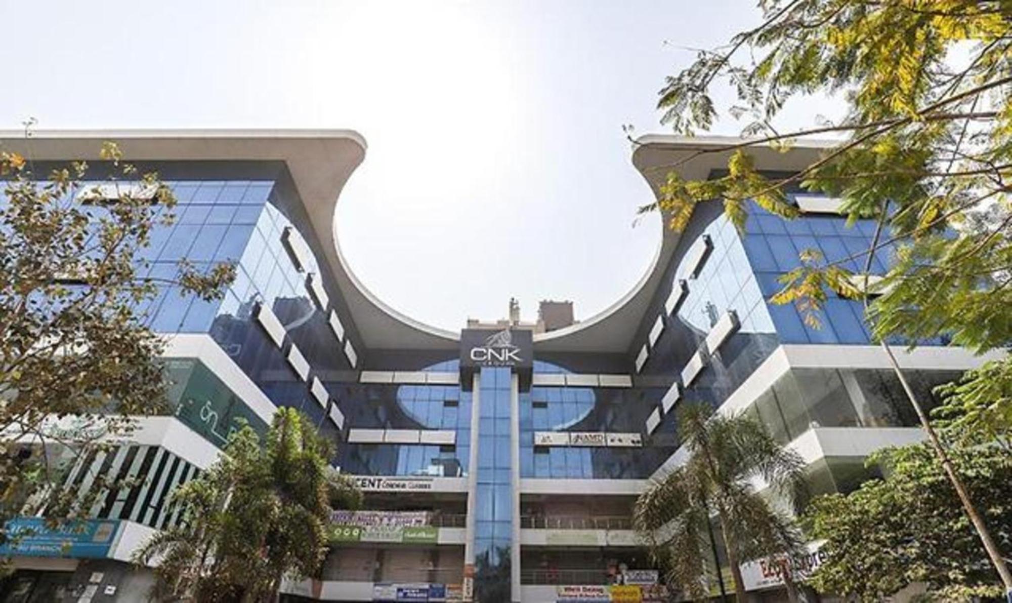 Hotel O Marigold Surat Exterior foto